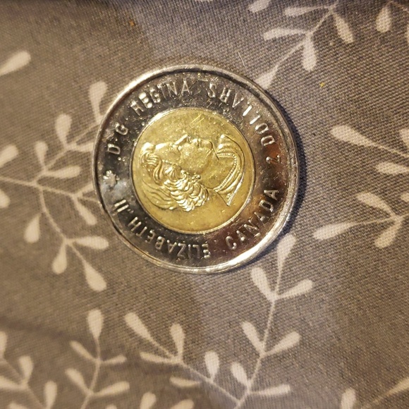 2017 Canadian Limited edition toonie - Picture 2 of 2